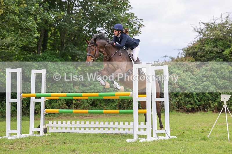 3E7A8097 - Class 7: Senior Newcomers/1.10m open