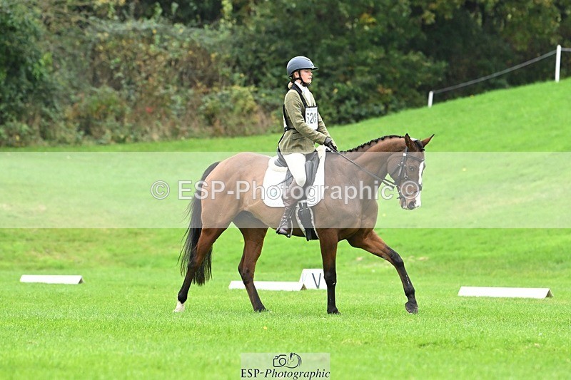 241024-125822-03579 - 520-Lottie.Newton-GOSSAMER