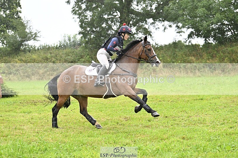 240901A-150357-10280 - 553-Molly.Pullin-OAKWELLYNS.DECANTER.OF.SKYE