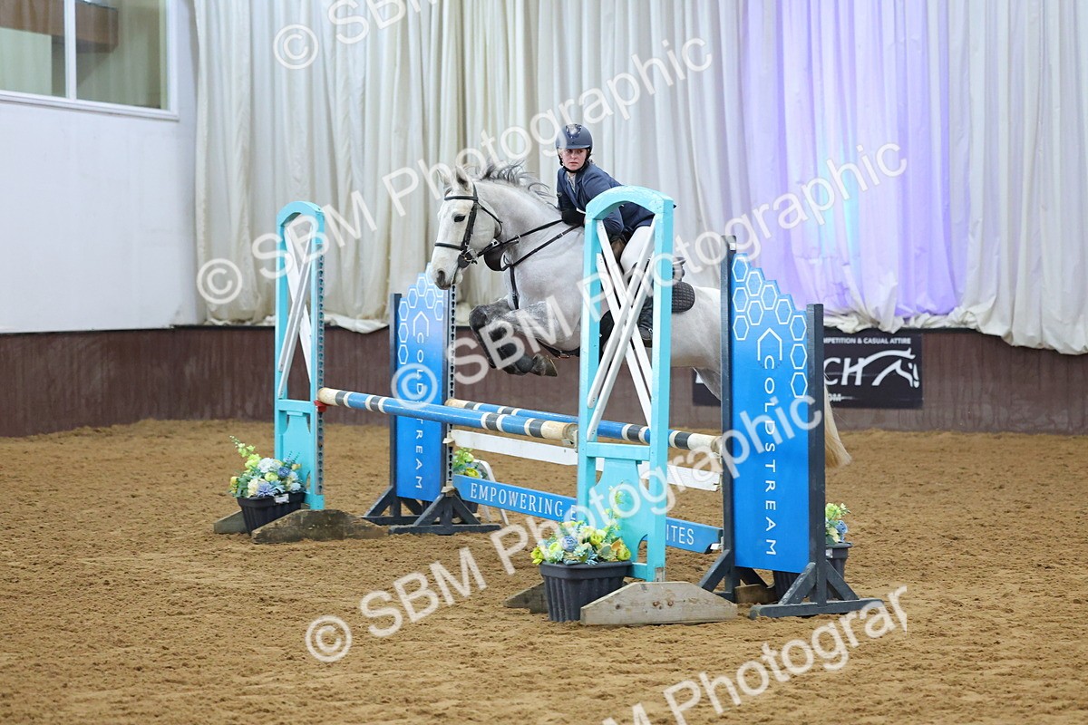 SBM_010013 - Class 21 - Nupafeed Supplements Senior Discovery/ 1m Open - First Round (1.00m)