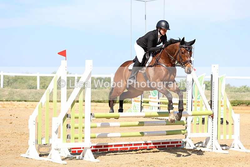 3E7A5284 - Class 4: Senior BN/90cm open