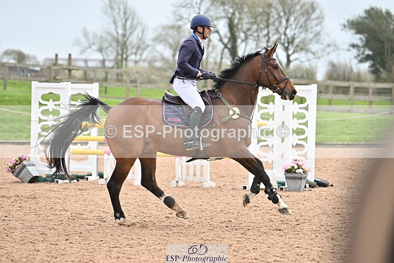 240405A-124611-01325 - Cls 3 Foxhunter