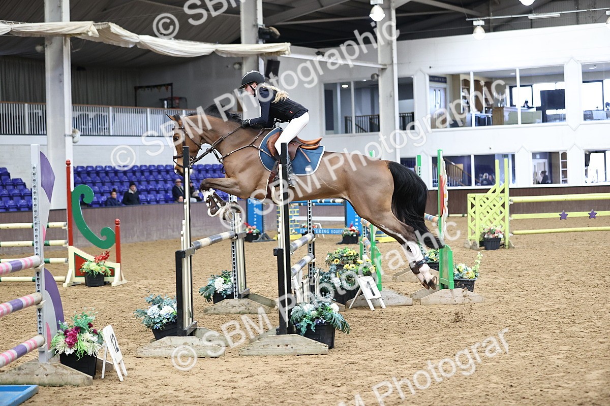 SBM_005938 - Class 16 - Senior Newcomers - 1.10m Open