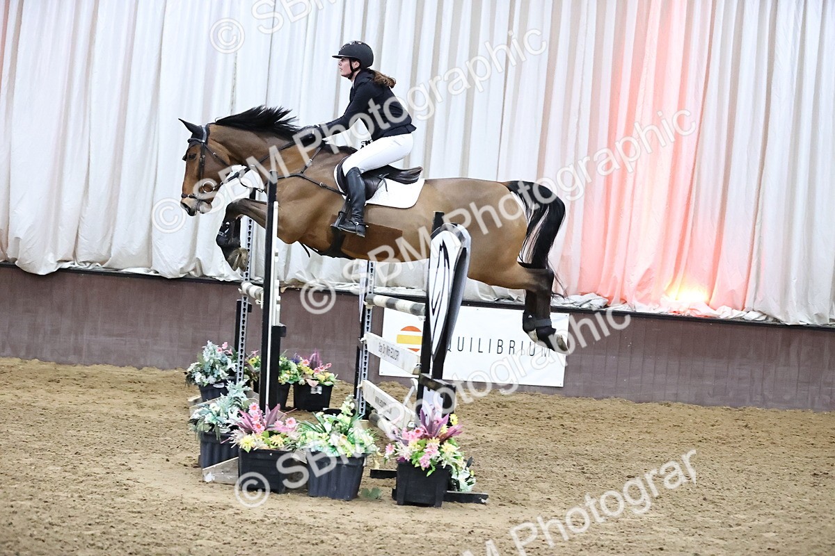 SBM_010204 - Class 25 - Equestrian Senior Foxhunter 1.20m
