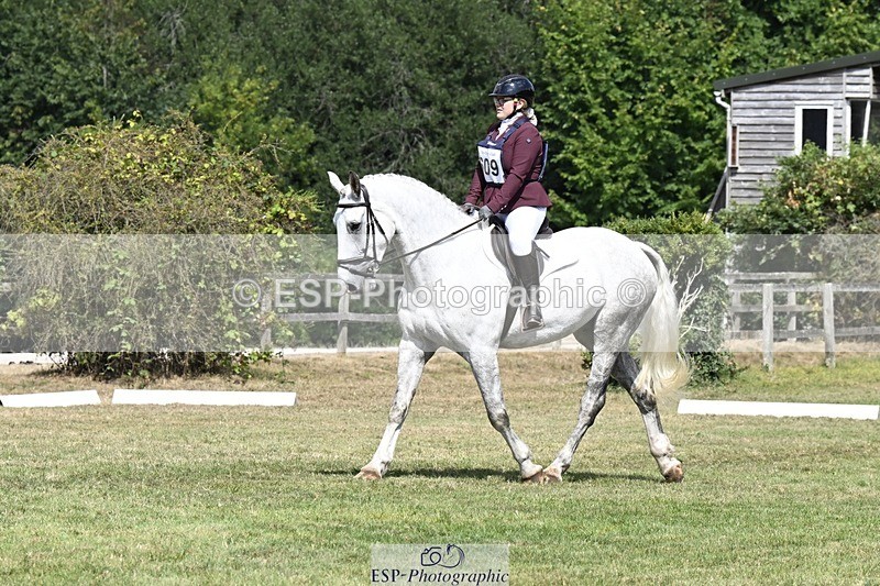 250822A-121322-22629 - DR 11.00 to 12.00