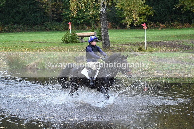 WJ7_3022 - Time 10:47 to 11:11 at the water