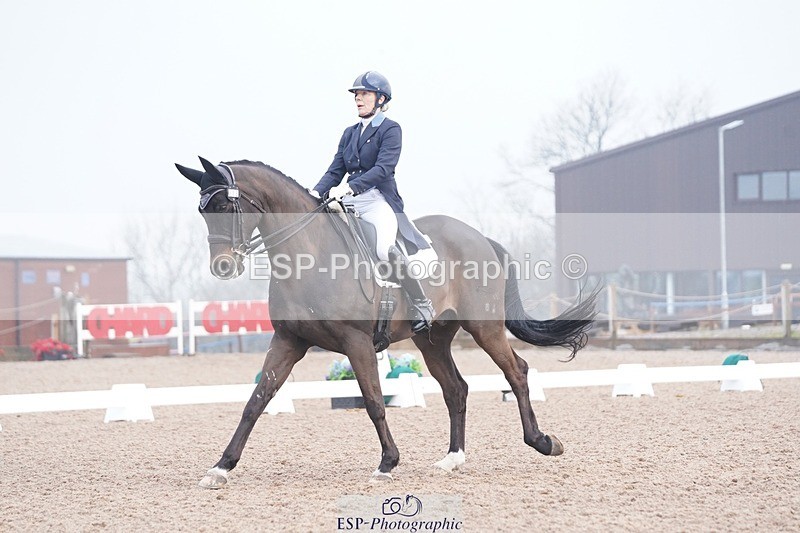 250404-081426-03723 - 018-Louise.Davison-Quamperfect