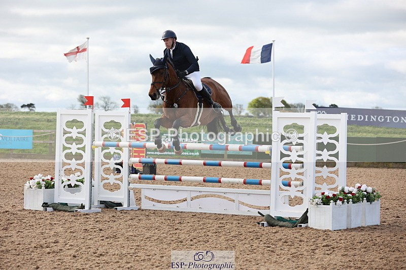 240419A-090127-05274 - Cls 22, 1 Star Gold Tour 1.30m