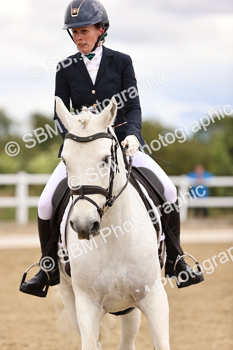 SBM_002877 - Class 2 - Novice 4 - 12.00-13.10