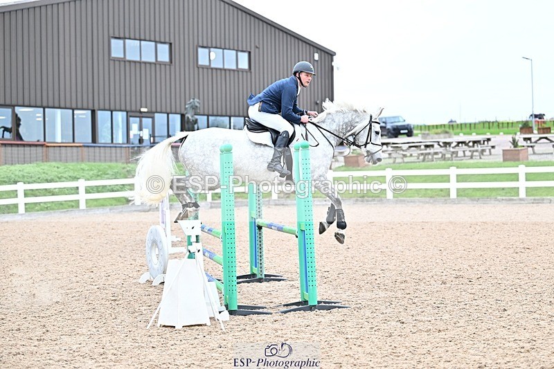 251015-105540-00130 - Cls 1 British Novice and 90cm Open