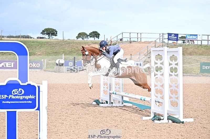 250826-154253-00169 - Clear Round and 60cm