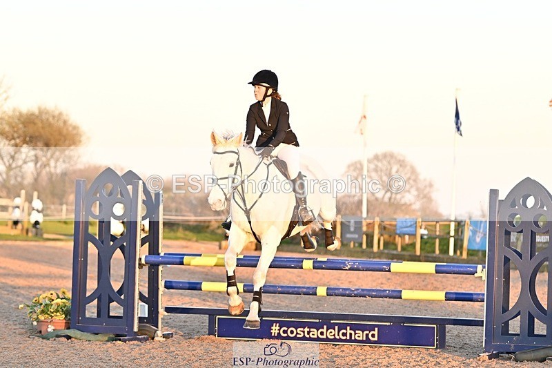 250401-192644-01012 - 90cm Classes