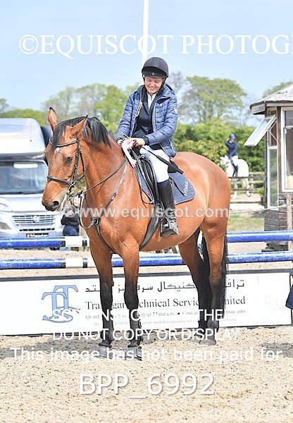 BPP_6992 - CLASS 4 FRI Senior BritiNovice/ 90cm Open