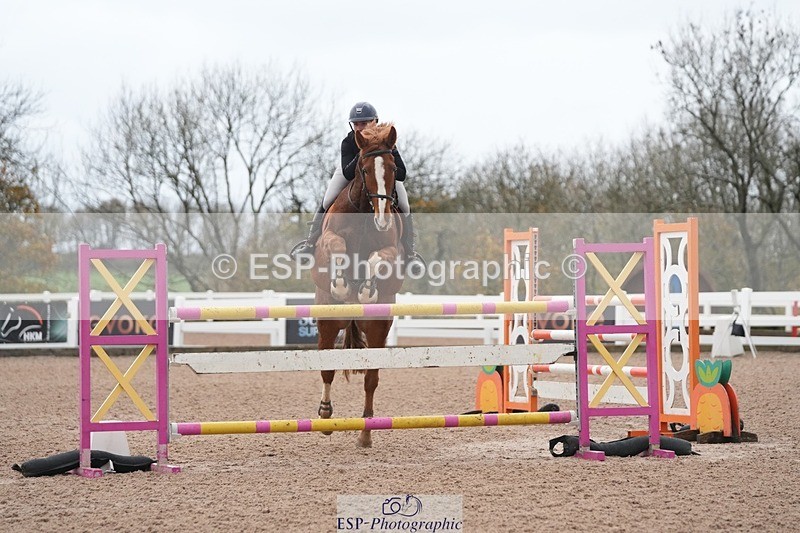 251107-130347-01054 - Cls 6 Foxhunter and 1.20m Open