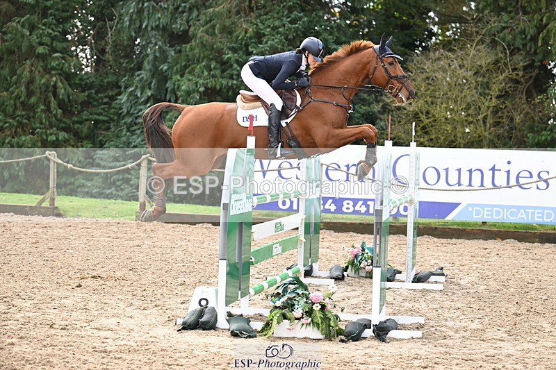 251024A-102658-06445 - B-139-Kirsty.Short