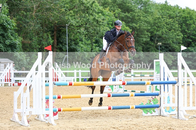 3E7A4250 - Class 7: Senior Newcomers/1.10m open