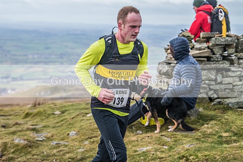 Nine Standards-429 - Nine Standards Fell Race Thursday 1st January 2026