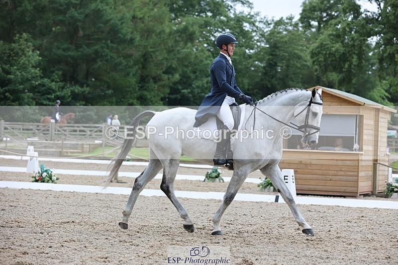 240523-093317-03153 - 207-IE_MR_MCGREGOR-Will_Furlong