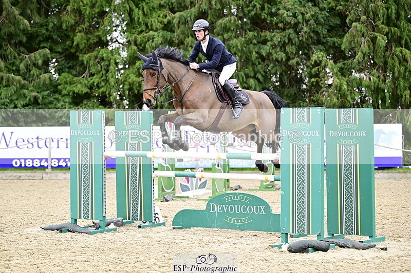 260214A-161240-01372 - 6 Foxhunter and 1m 20 Open