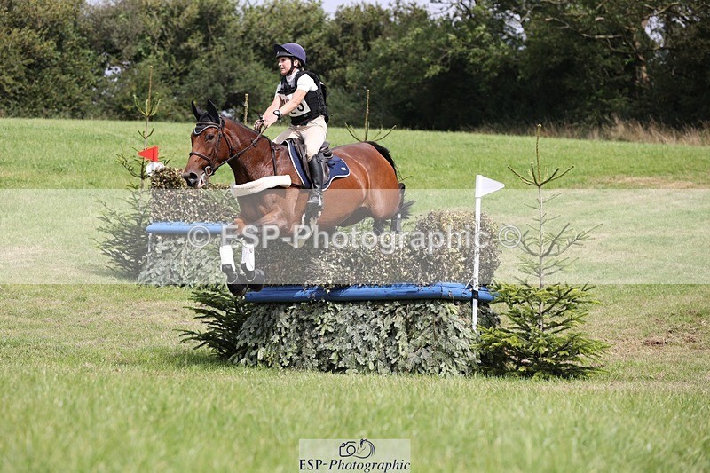 240831A-130304-03055 - 123-Fiona.Jones-ABBY.VD.BERGHOEVE.Z