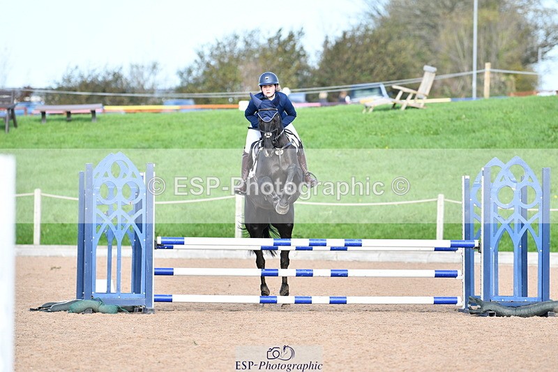 241026A-120802-01160 - SAT Cls 26+27 Club and Schools 90cm