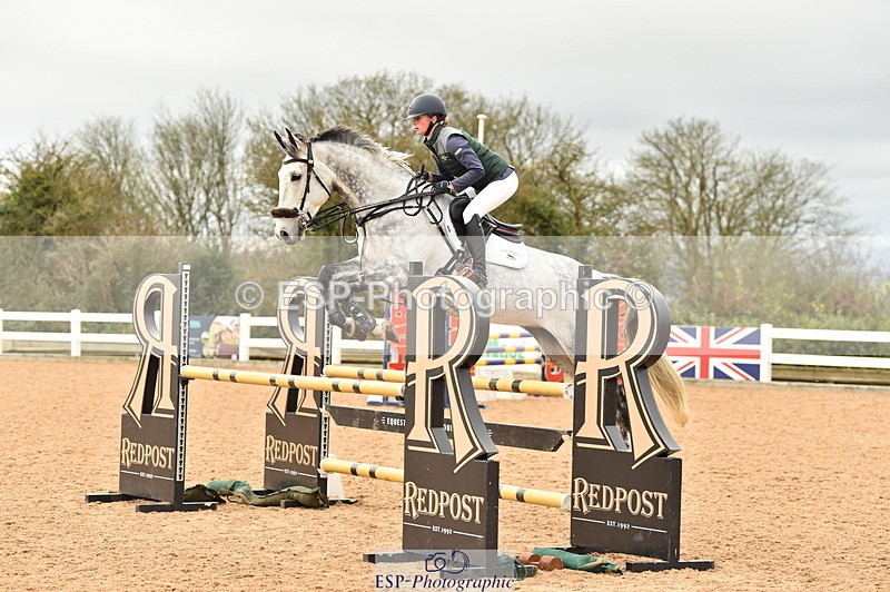 231122A-130206-00393 - Cls 4 Newcomers & 1.10m Open