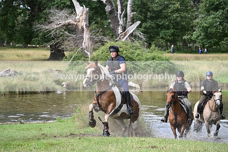 WJ7_1613 - Time at Water 10:48 to 11:13