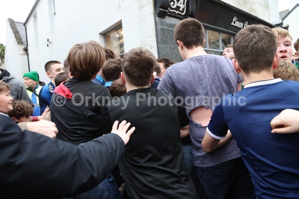 AA076081 - Christmas Boys Ba'