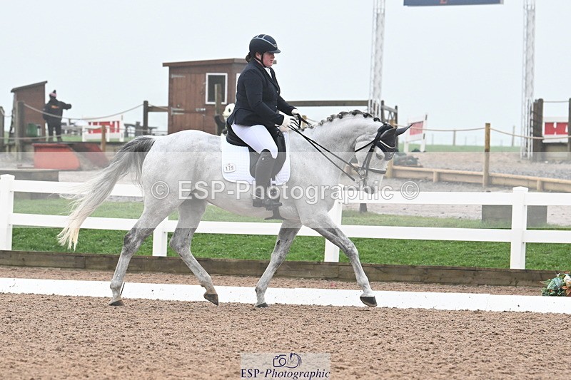 240217A-120504-02525 - 179-Sophie.Gregory-Lady.Lucydale