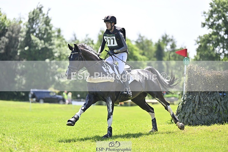 240525-123512-13495 - 377-HONEYBROOK_EXTRA_SPECIAL-Tom_Rowland