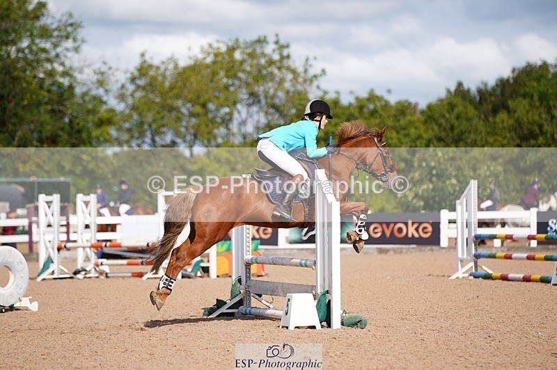 250921-111102-02600 - Cls 21+22 Club and Schools 70cm