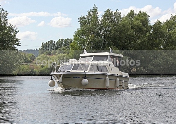 090712 HARMONIC IMG_0474 - Motorboats - Hardtop