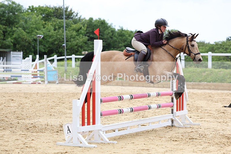 3E7A5047 - Class 9: 80cm Senior