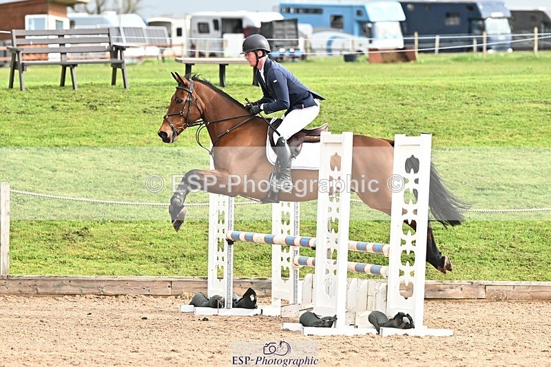 250416-093853-00067 - Cls 1 British Novice and 90cm