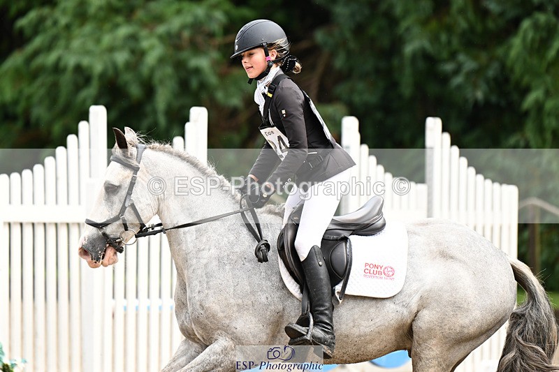 240824X-105200-24979 - 70cm Round 2 10.30 to 12.10