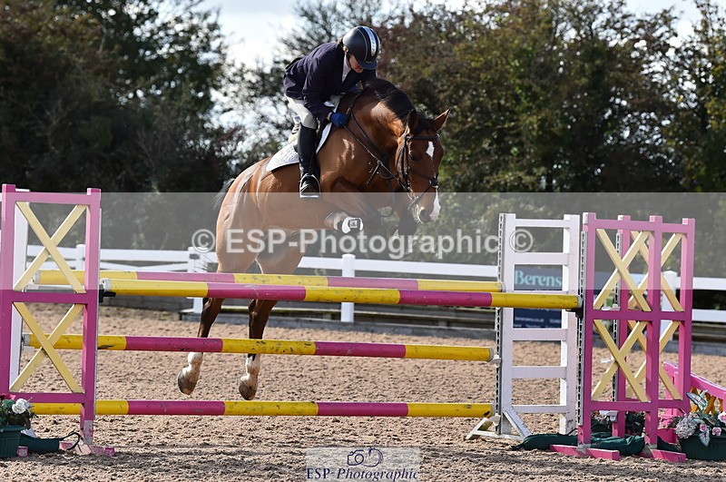 231014A-142028-05269 - Cls 15 1.05m Amateur Q 2nd R