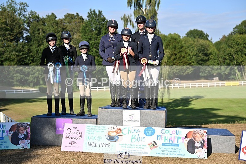 250822A-171130-24430 - Friday Presentations