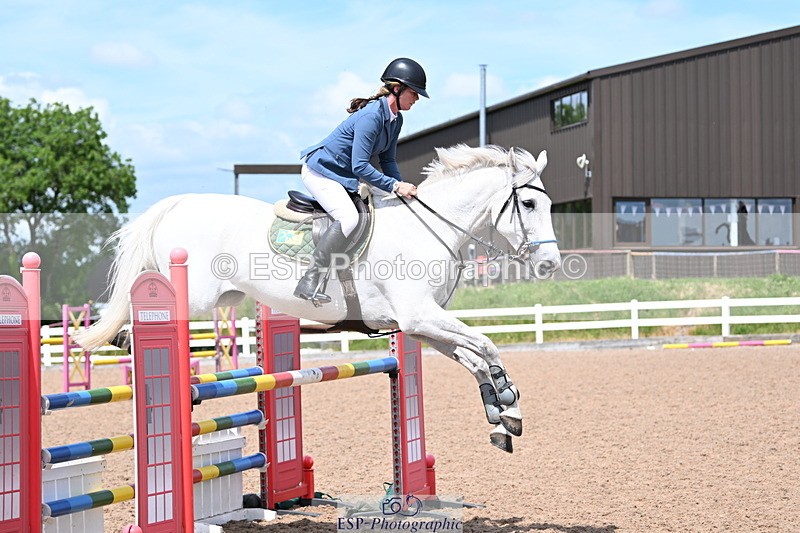 240619A-143145-00631 - Cls 4 Snr Newcomers and 1.10m Open