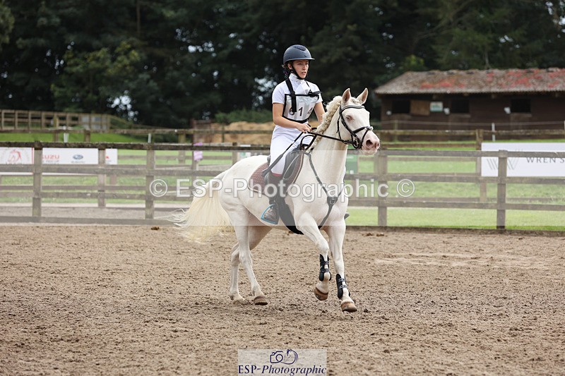 240804-150430-16261 - 614-Jessica_Lee-TULLY_FLOWER