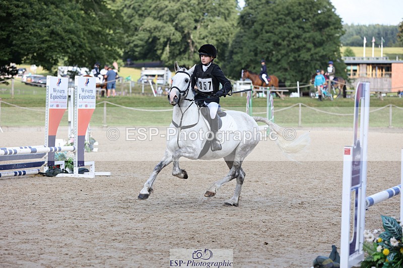 240823X-090534-14370 - 60cm R1 8.30 to 10.00