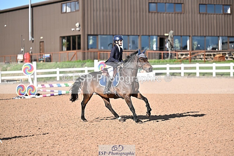 260915-163945-00064 - Clear Round and 60cm