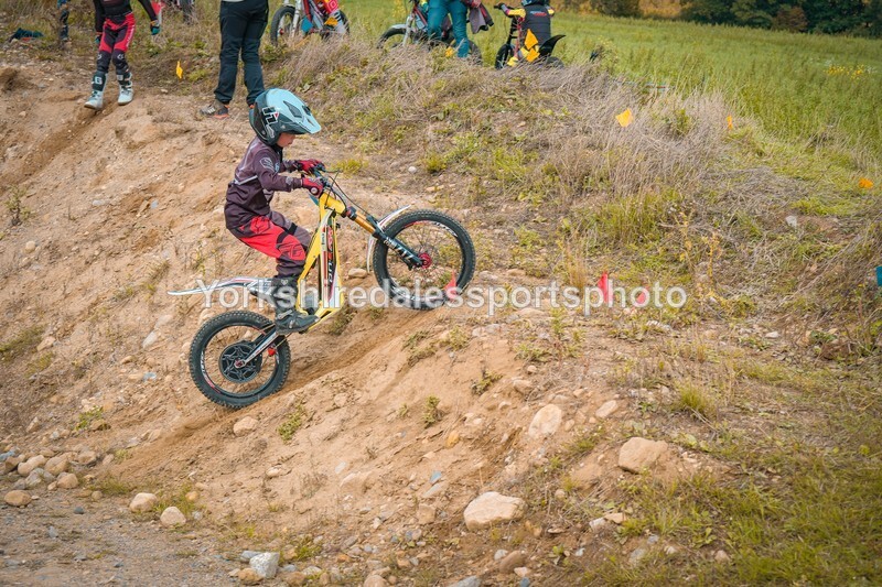 DSCF0298 - Ripon MC Trial 27/09- kids