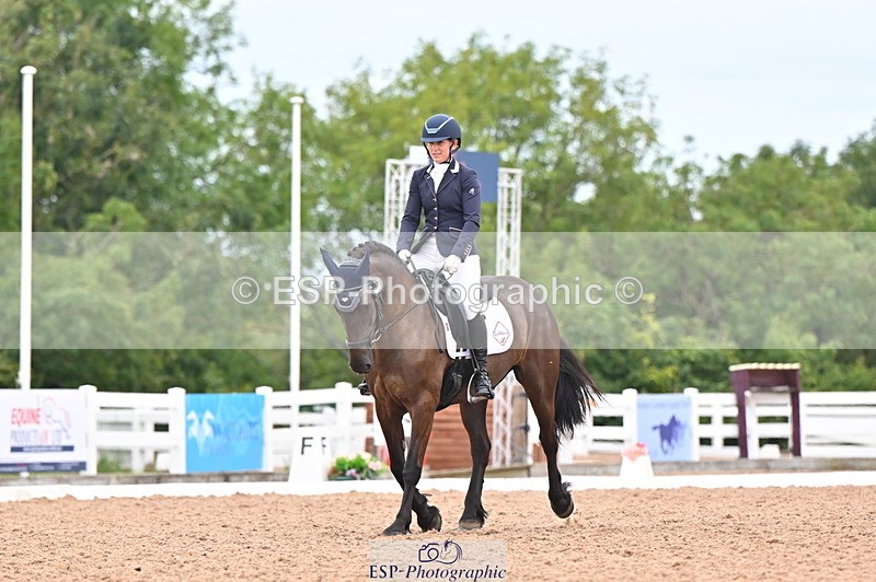 240817A-131403-09264 - 246-Katie.Carss-Desach.Cinderella