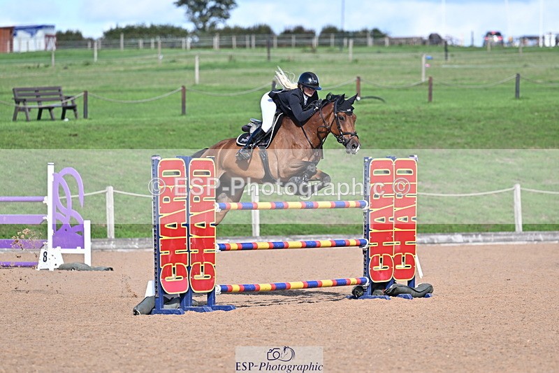 260923B-152741-01009 - Cls 06 Snr Fox & 1.20m Open