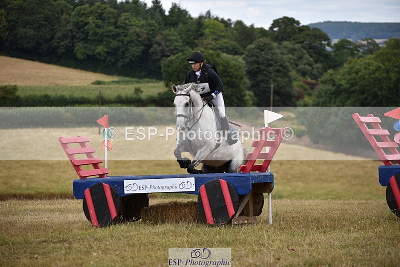 250802A-133348-04541 - B-087-Sarah.Lowe-DARK.DE.ST.PRIEST