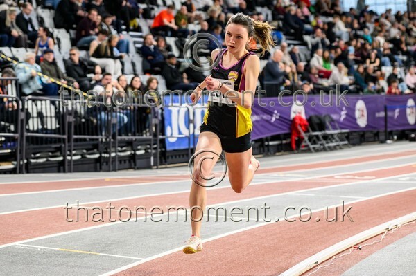 SenInd26-917365 - Track Female Set One