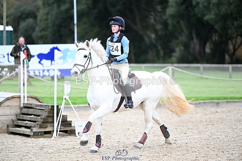 241117-131612-04110 - Cls 3 90-95cm 13.00 to 14.00