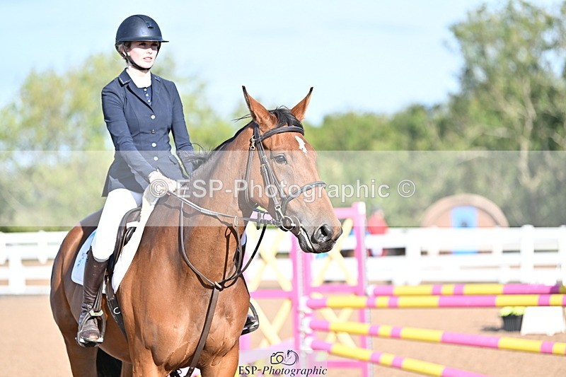 241004A-101116-01050 - Fri 07 Snr Brit Nov & 90cm Open