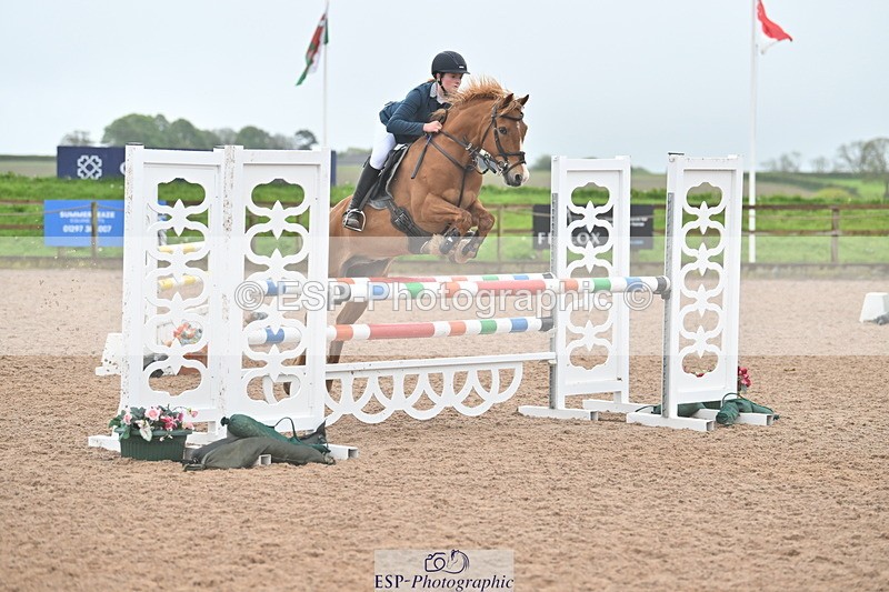240505A-132011-05581 - Cls 5 Pony Foxhunter & 1.10m Open