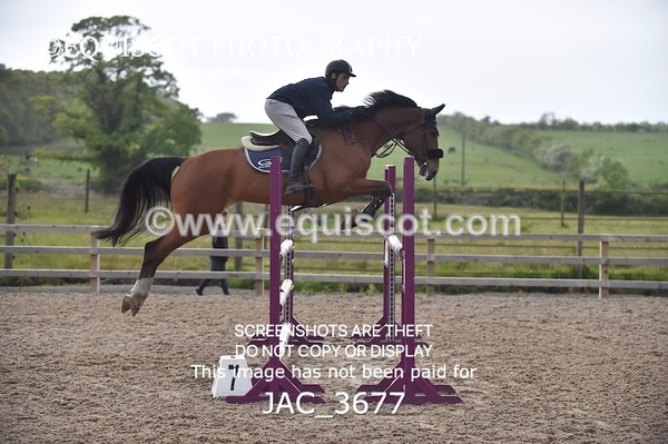 JAC_3677 - CLASS 8 Senior Newcomers/ 1.10m Open